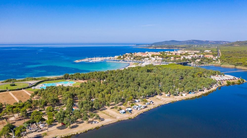 Camping Village Laguna Blu Алгеро Екстериор снимка