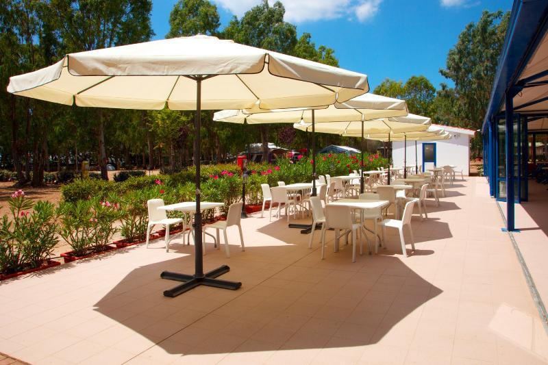 Camping Village Laguna Blu Алгеро Екстериор снимка