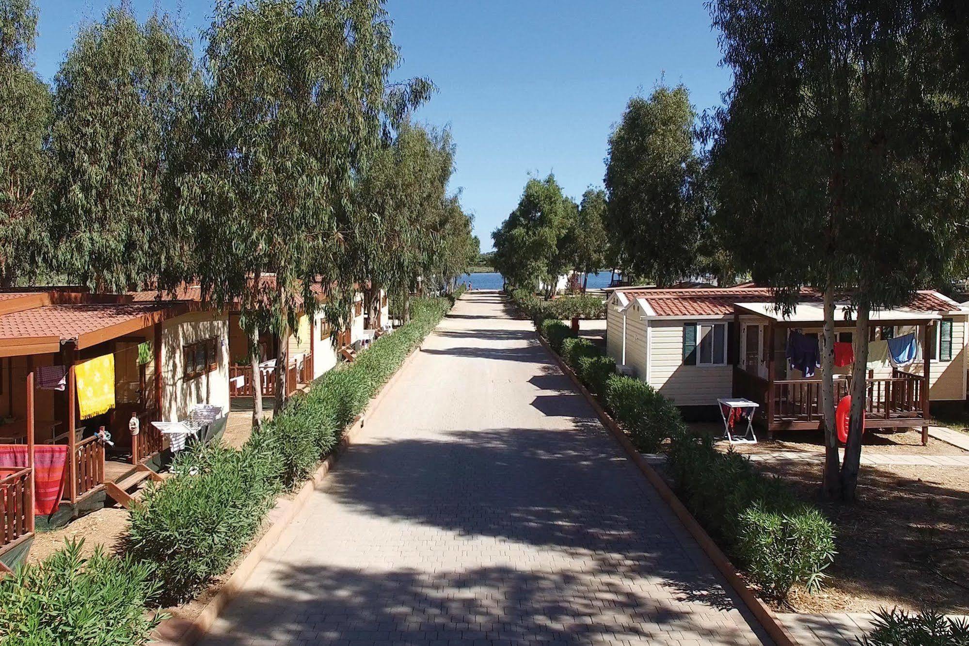 Camping Village Laguna Blu Алгеро Екстериор снимка